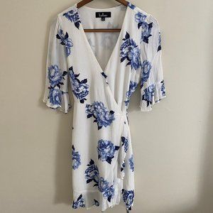 Lulu's Pretty Peony Blue and White Floral Print Wrap Dress Size Small